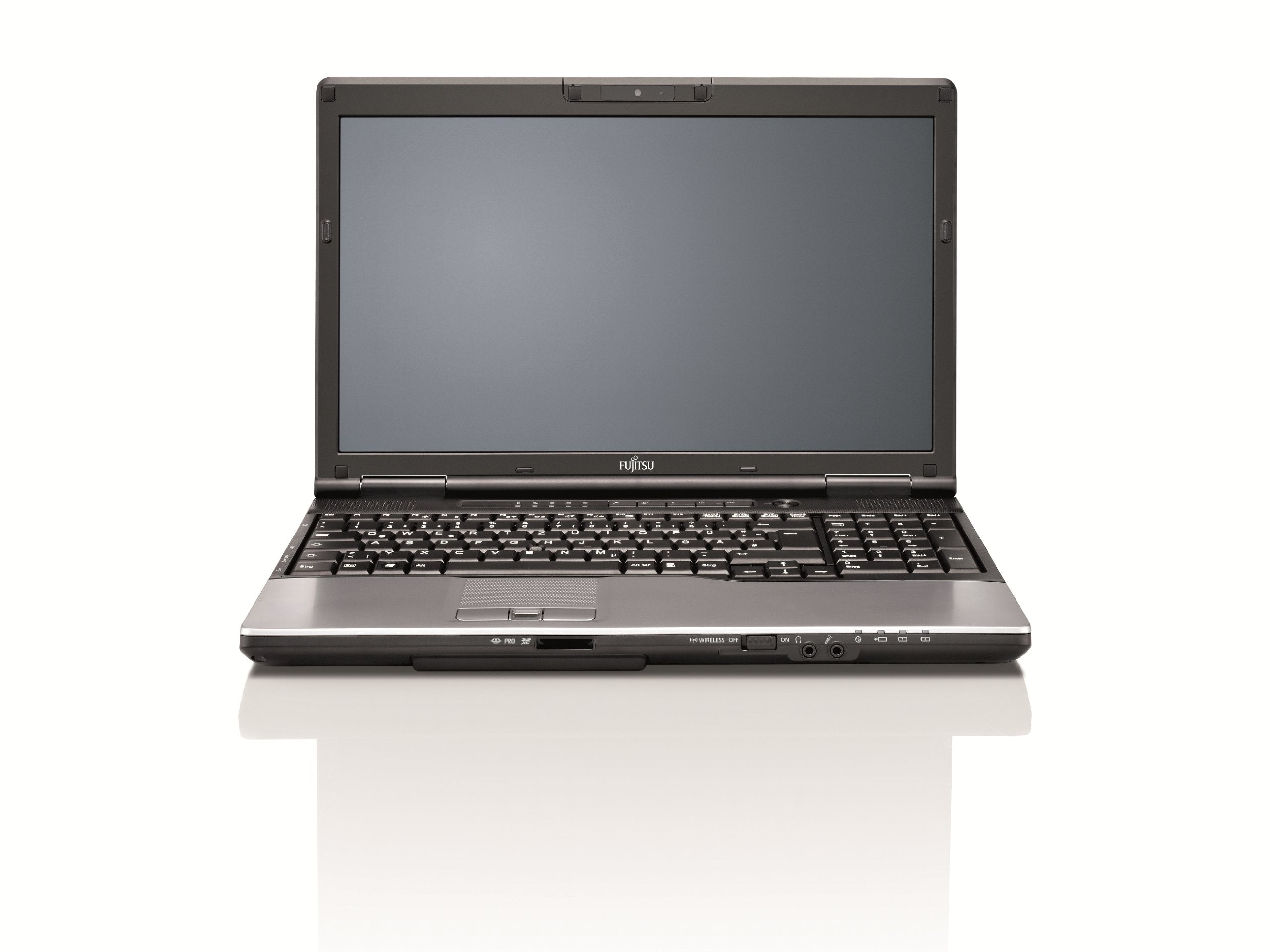 Fujitsu E782 Lifebook 39,6 cm (15,6 Zoll) Laptop (Intel Core i7-3612QM, 2,1GHz, 4GB RAM, 500GB HDD, Intel HD 4000, DVD, Win 8 Pro) schwarz